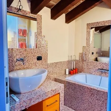 Apartment Mansarda Di Design Nel Centro Di