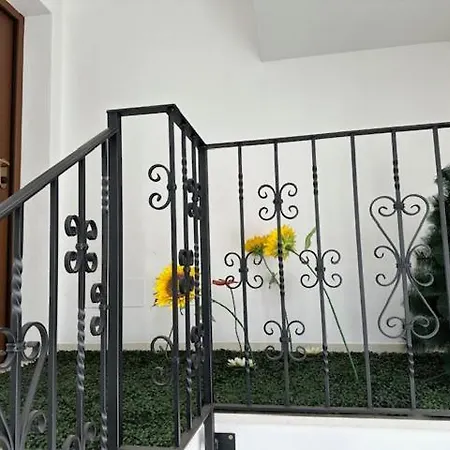 Apartment Mansarda Di Design Nel Centro Di