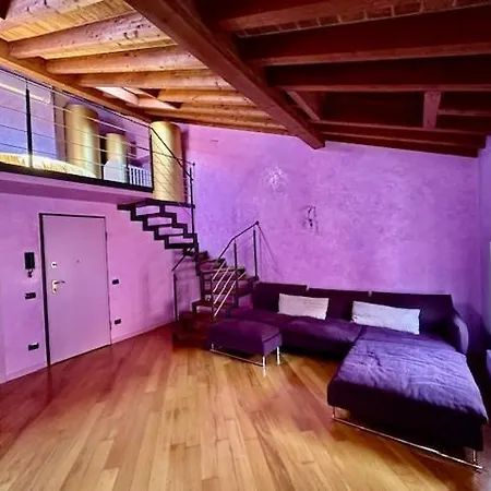 Apartment Mansarda Di Design Nel Centro Di *