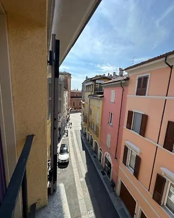 Appartement Mansarda Di Design Nel Centro Di Piacenza